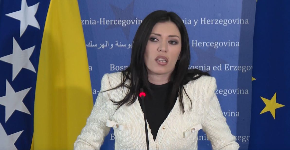 Vaš nemoralni, anticivilizacijski, samo pokušaj, derogiranja države BiH je pucanj u prazno. 