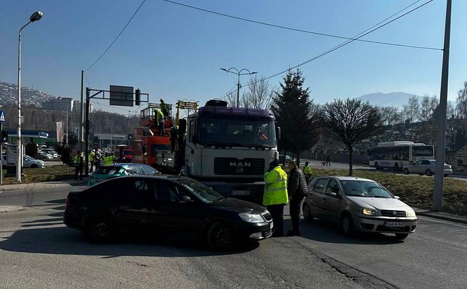 Kontaktirali smo Operativni centar MUP-a KS, međutim nesreća još uvijek nije zvanično prijavljena
