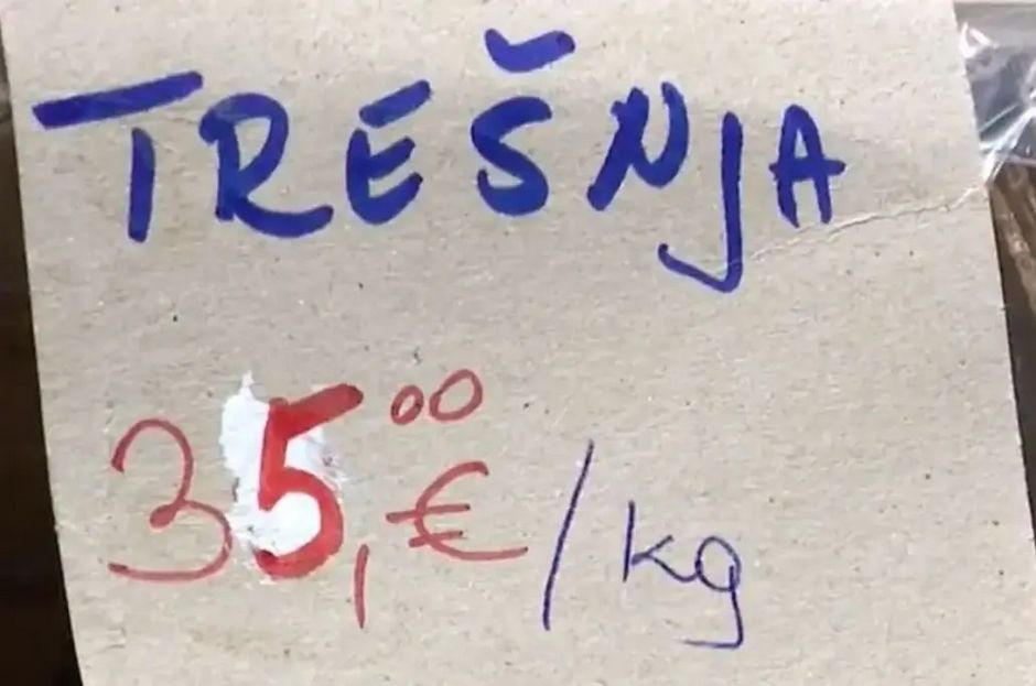 Proljeće još nije stiglo, ali trešnje jesu i na zagrebačkoj pijaci se prodaju po cijeni od 35 eura po kilogramu.