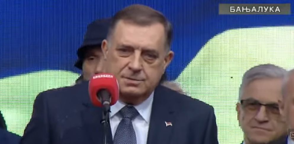 Javno je pozvao Aleksandra Vučića da večeras dođe u Banja Luku 'da vidimo kako ćemo i šta ćemo'