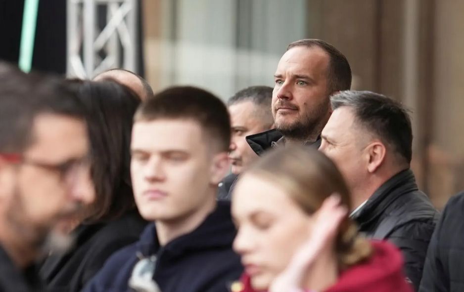 Zeljković je Dodikov nećak i poput brojnih članova Dodikove porodice odlučio je podržati čelnika entiteta RS.