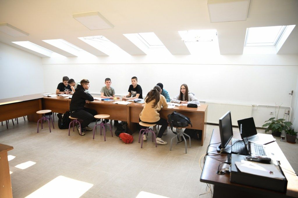 Učenici OŠ 'Umihana Čuvidina' dobili nove školske prostorije i stomatološku ambulantu