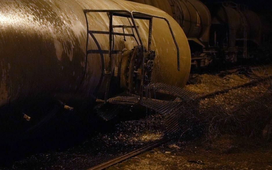 Još uvijek nema preciznih informacija kada će se ponovno uspostaviti saobraćaj jer tome prethodi uklanjanje cisterne s pruge, te popravka kolosijeka i kontaktne mreže