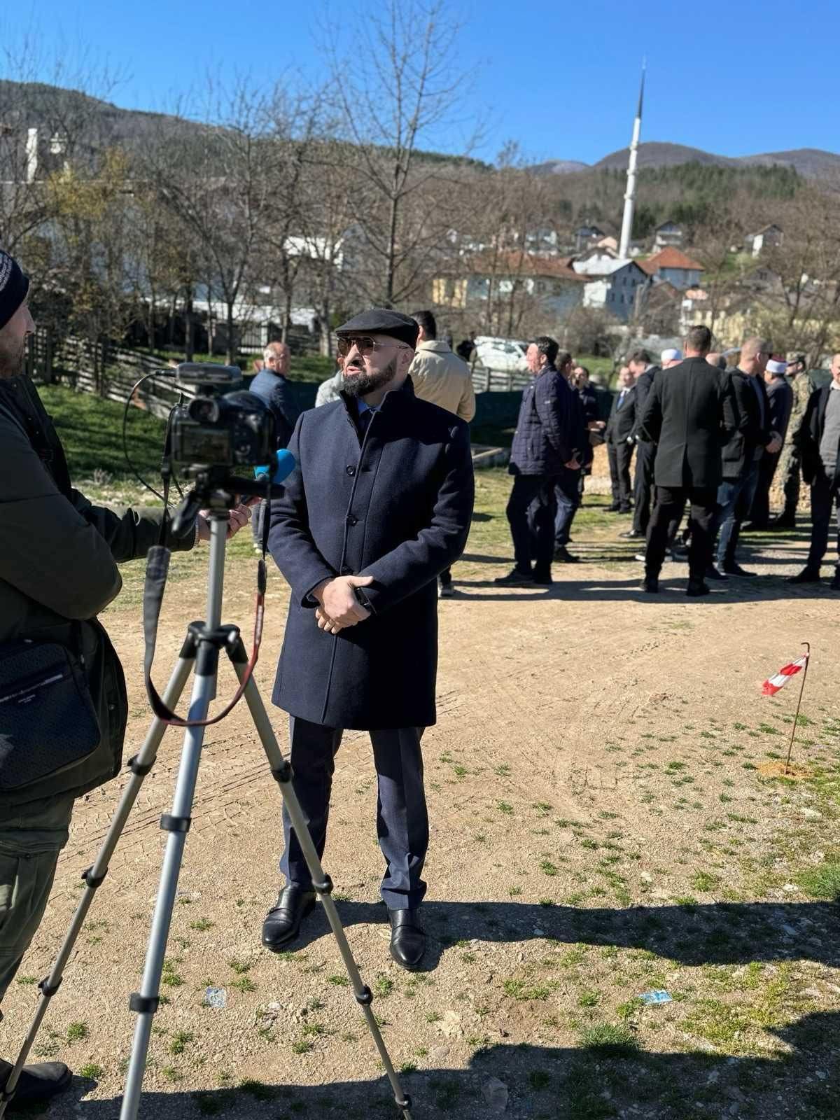 Ministar Isak se u Foči uhvatio lopate: Započet značajan projekat