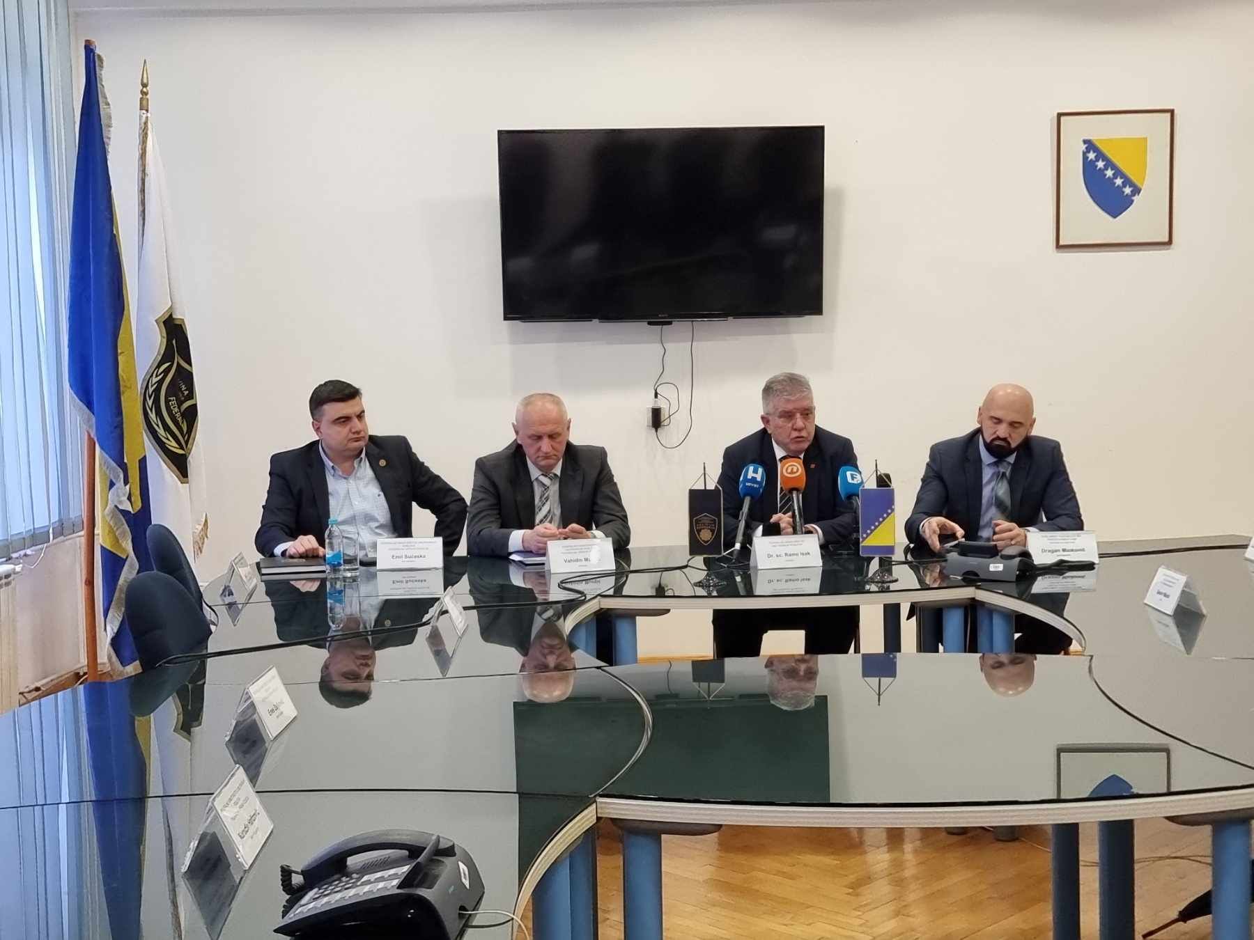 Isak: Dodik i ostali će biti uhapšeni gdje god se nalazili! U njegovim redovima je rasulo