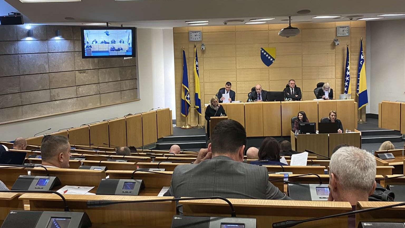 Od 13 tačaka dnevnog reda, devet njih se odnosi na Izvještaje iz 2021., 2022., 2023. i 2024. godine. 