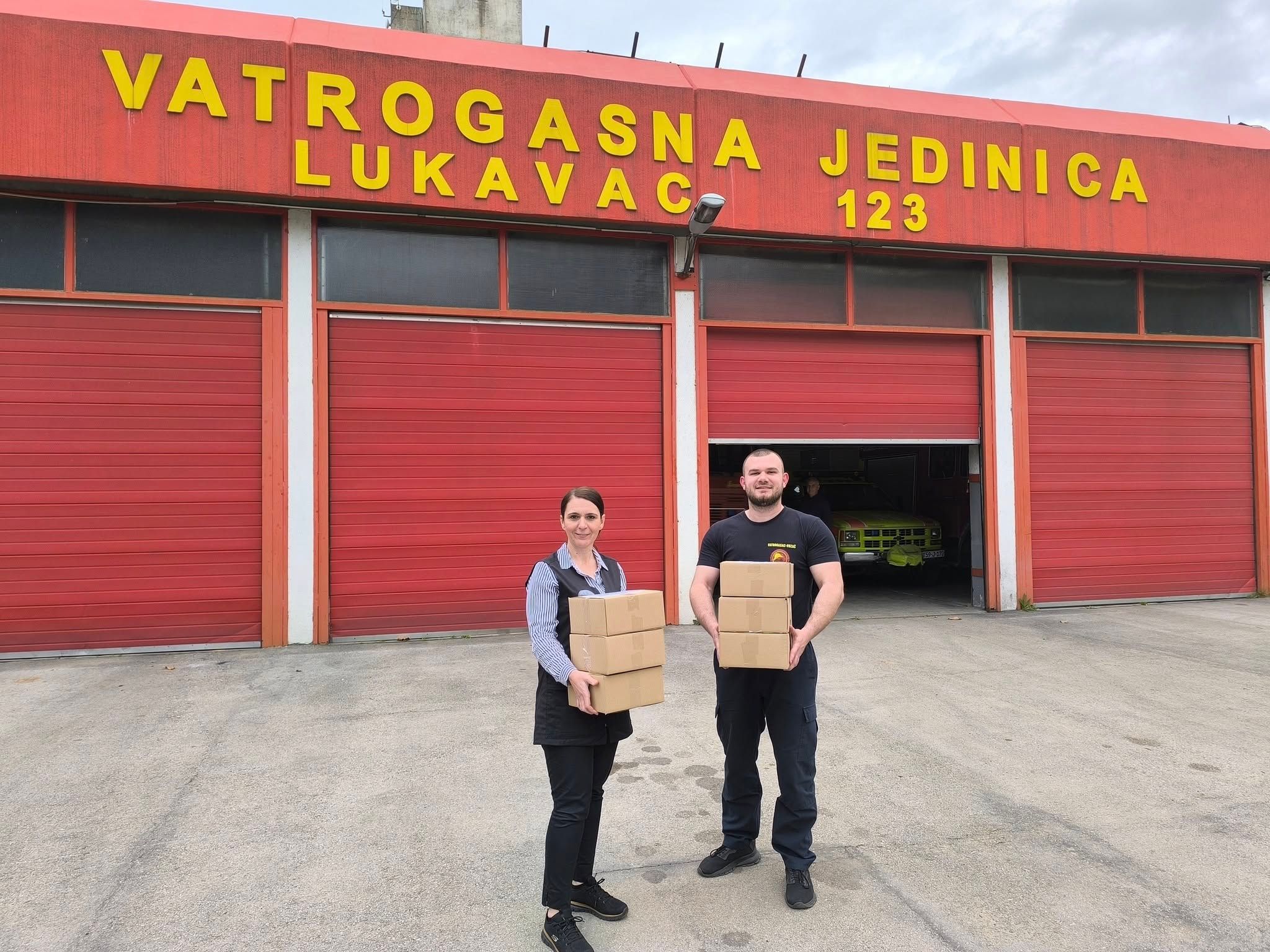 Vrijedni uposlenici centralne kuhinje Prihvatnog centra Duje u Doboj Istoku, danas su pripremili dodatnih 900 iftara koje su naši uposlenici upakovali i dostavili na više lokacija 