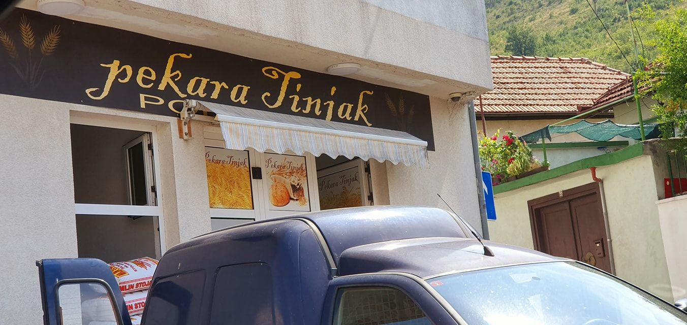 "Pekara Tinjak nastavlja sa svojim radom, posvećena kupcima i zajednici, ne želeći biti dio bilo kakvih porodičnih nesuglasica"