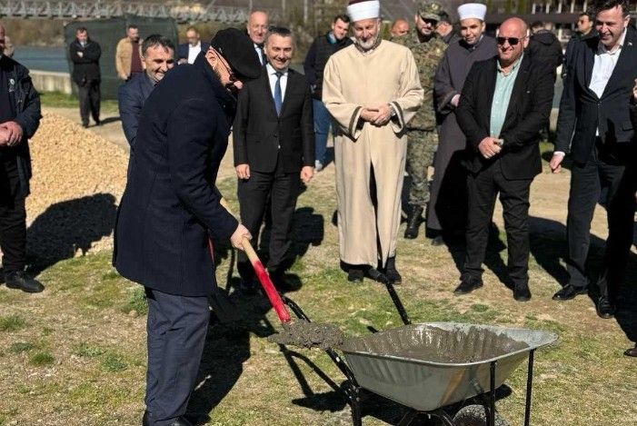 Ministar Isak je uime Federalnog ministarstva unutrašnjih poslova i u svoje ime svim građanima Foče čestitao Dan Općine