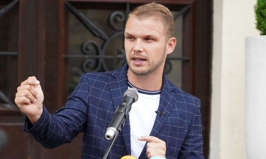 Jutros je evropska štampa zatrpana naslovima o necivilizovanom i bahatom ponašanju pojedinaca iz RS, naveo je