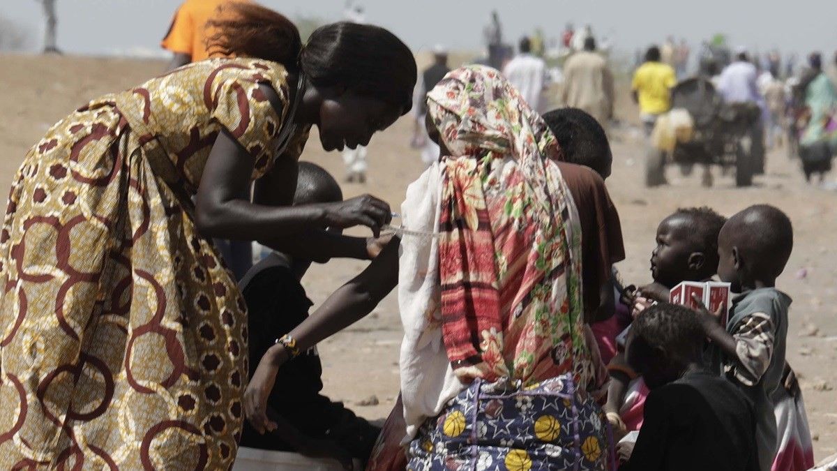Tokom zauzimanja El Fashera, koji je bio pod opsadom više od 550 dana, paravojne snage RSF-a su silovale, pogubile i držale radi otkupa veliki broj civila.  