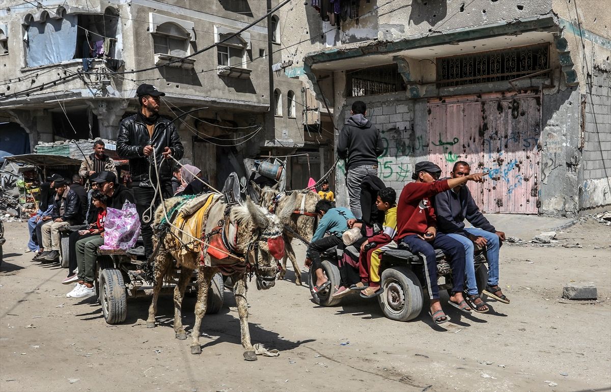 Palestinci kao da ne žive u 21. stoljeću: Koriste zaprežna vozila uslijed nedostatka goriva u Gazi