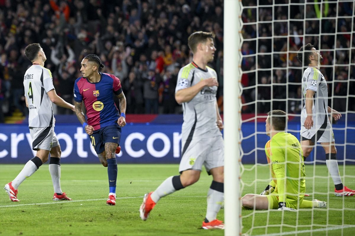 Barcelona je, nakon ove pobjede, postala prva ekipa koja se plasirala u četvrtfinale.