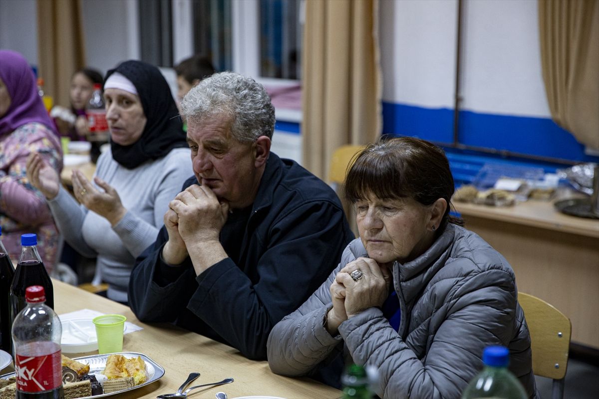 Jurić je naglasio da su ovakvi događaji prilika da se podijeli radost i međusobno približavanje, posebno ove godine kada su se korizma i ramazan vremenski poklopili