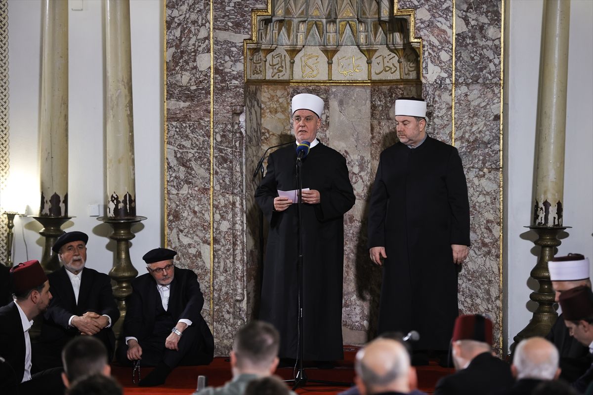  U džamijama širom Bosne i Hercegovine i dijaspore, vjernici su se okupili kako bi zajedno obilježili ovaj poseban trenutak.
