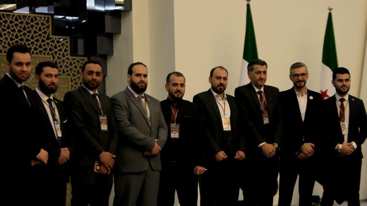 Predsjednik Ahmad al-Sharaa predstavio novu vladu Sirije, među njima ima i žena