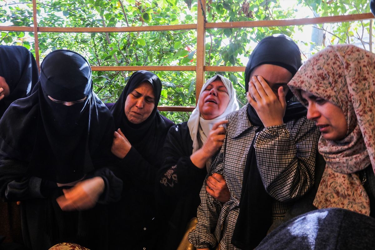 Dan ranije, prvog dana Ramazanskog bajrama, u izraelskim napadima širom Gaze ubijena su 64 Palestinca