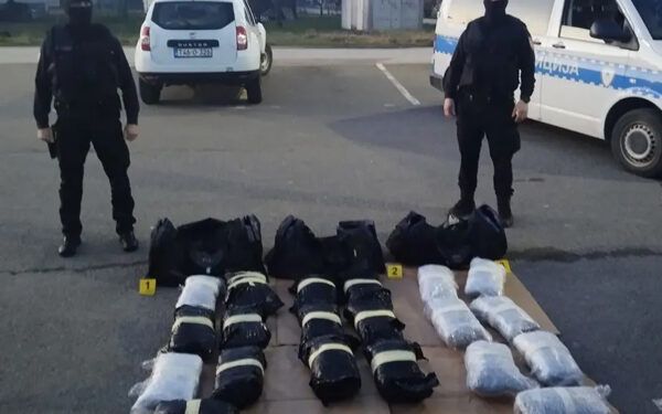 Pripadnici MUP-a RS realizovali su akciju kodnog naziva “Egzotik”, a tom prilikom su uhapsili tri osobe.