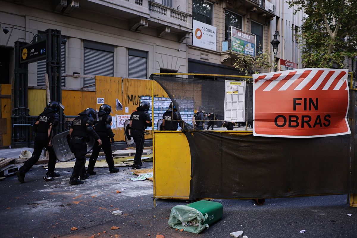 Protest penzionera u Argentini prerastao u nasilje, najmanje 20 povrijeđenih