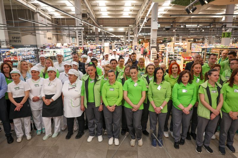 Vrijeme da stanemo i da se osvrnemo na ono što je najvažnije - sigurnost onih koje su stub porodice, doma i cijelog društva - sigurnost naših žena, rekla Kunosić