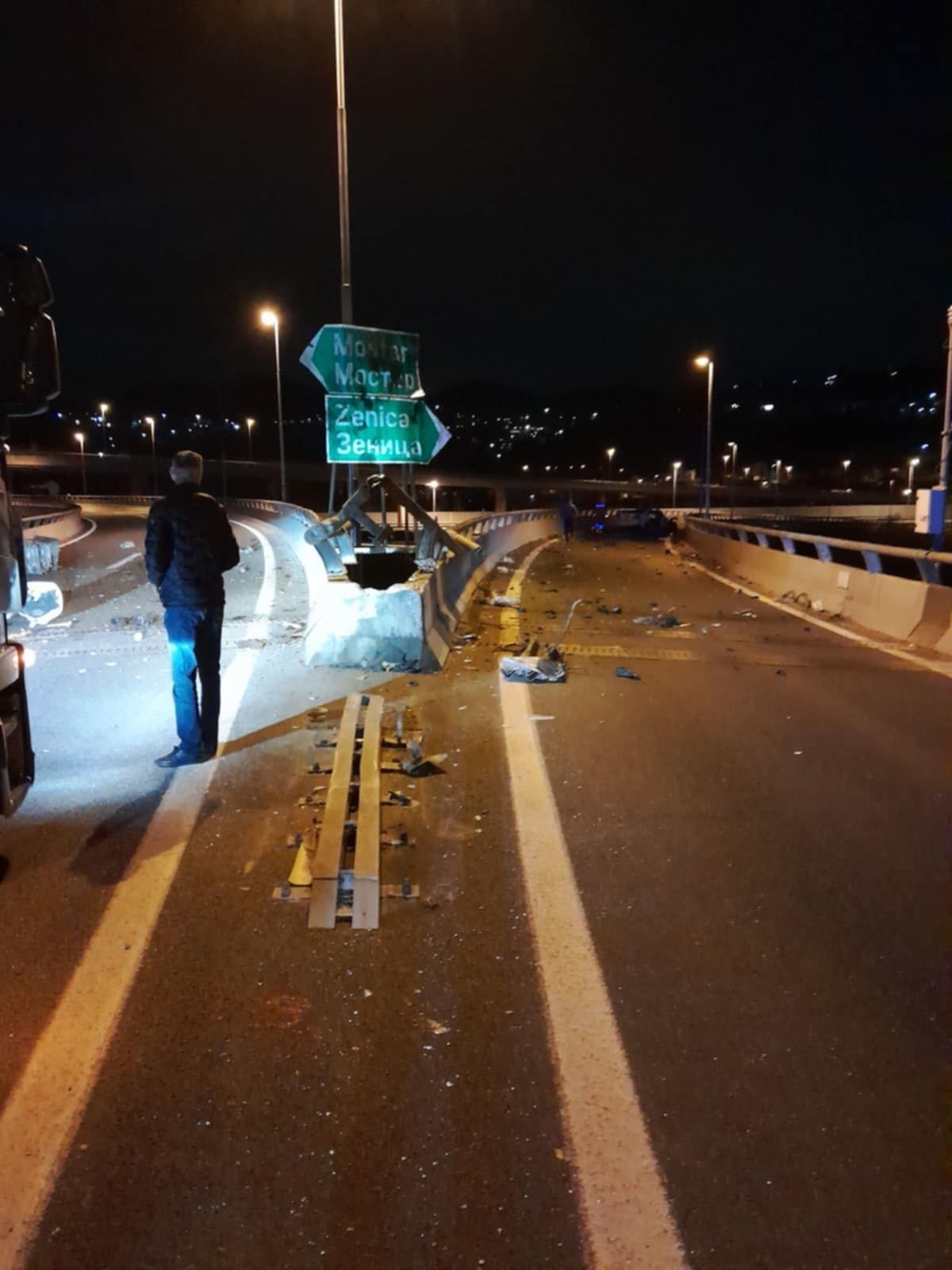 Potvrđeno za Hayat.ba: Nesreća na autoputu, jedna osoba povrijeđena, formirale se duge kolone
