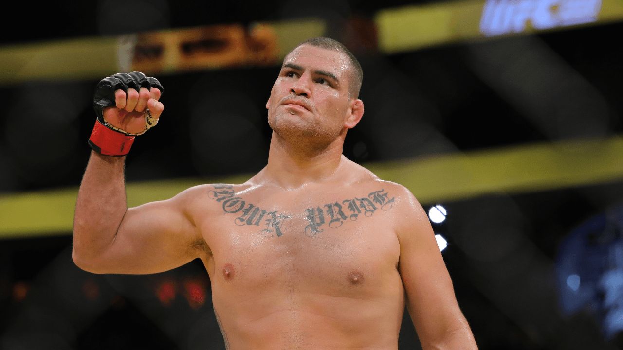 Bivši UFC prvak uhapšen je u martu 2022. nakon što je navodno pokušao likvidirati muškarca kojeg je optužio za seksualno zlostavljanje svog djeteta