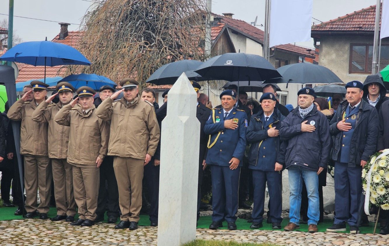 Položeno cvijeće na Kovačima: Nikada nikome nećemo dozvoliti da uništi BiH