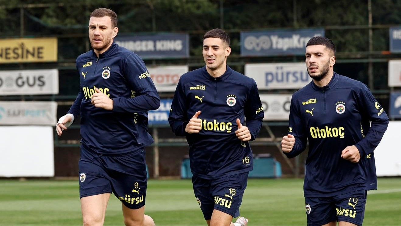 Džeko se bez maske vratio treninzima Fenerbahčea, dočekan osmijesima u turskom velikanu