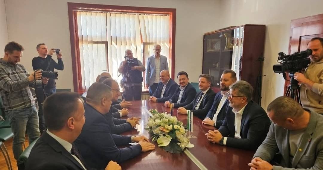 Delegacija Vlade Federacije  posjetila je i Poslovnu zonu Ratkovac u Cazinu.
