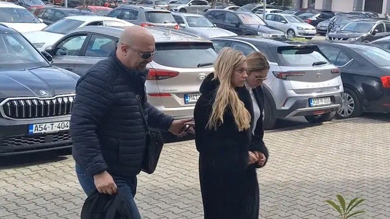 Za Dijanu se sumnja da je kao radnica banke novac prebacivala na račune članova svoje porodice, i pri tome oštetila banku za 481.587 KM