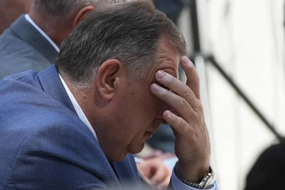 Samo što, nažalost, naši mediji u Srbiji nam nisu prenijeli sliku onakvu kakvu treba da nam prenesu – poručila je, između ostalog, jedna mlada majka predsjedniku RS-a 