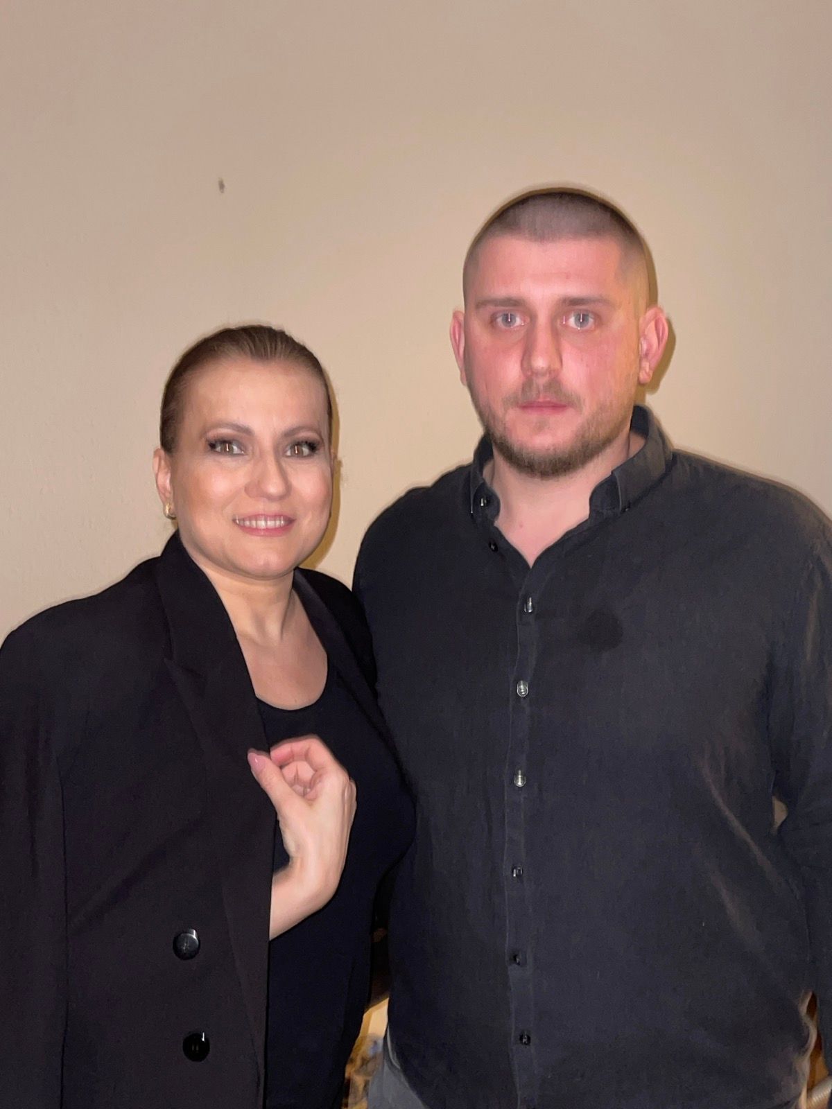 Proslava Dana žena u Njemačkoj uz Elviru Rahić: Dame je zasule crvenim ružama