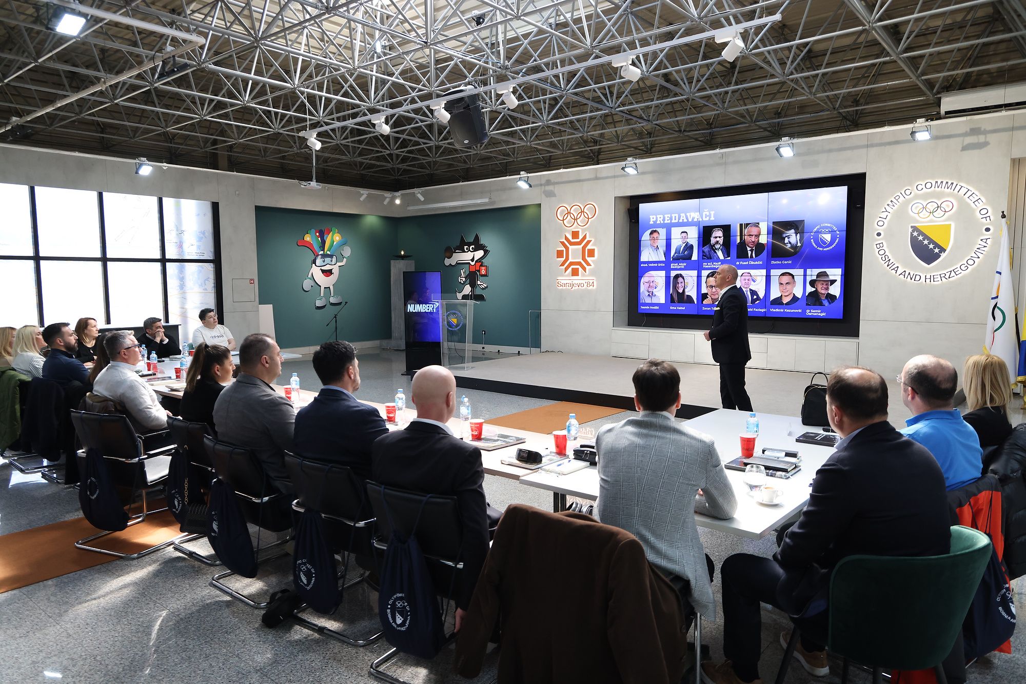 U multimedijalnoj sali Olimpijskog komiteta Bosne i Hercegovine, održan je prvi, uvodni modul Naprednih kurseva menadžmenta u sportu 2025.