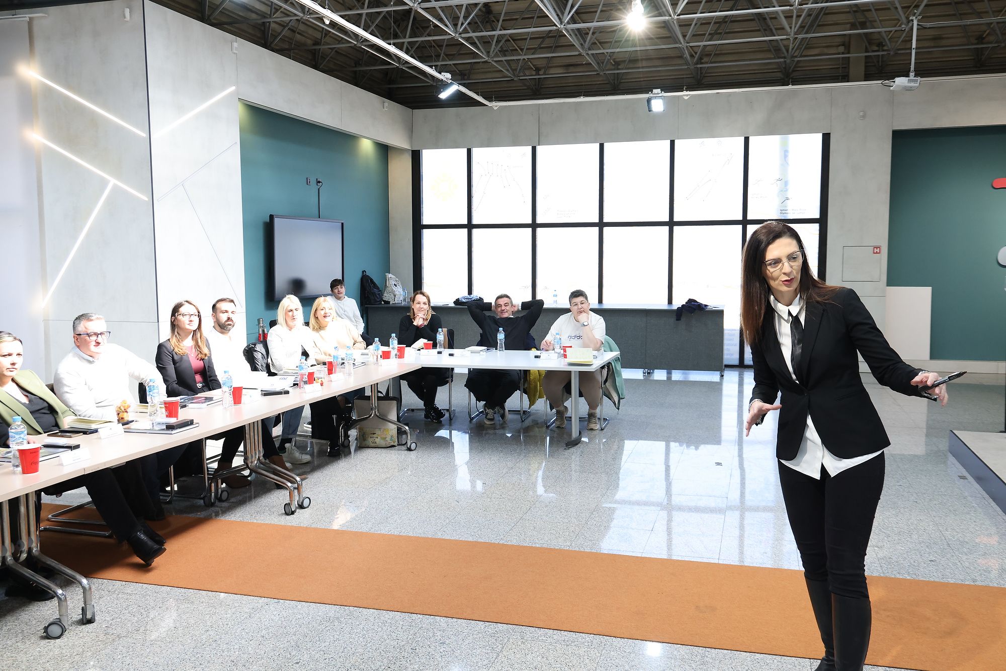 U multimedijalnoj sali Olimpijskog komiteta Bosne i Hercegovine, održan je prvi, uvodni modul Naprednih kurseva menadžmenta u sportu 2025.