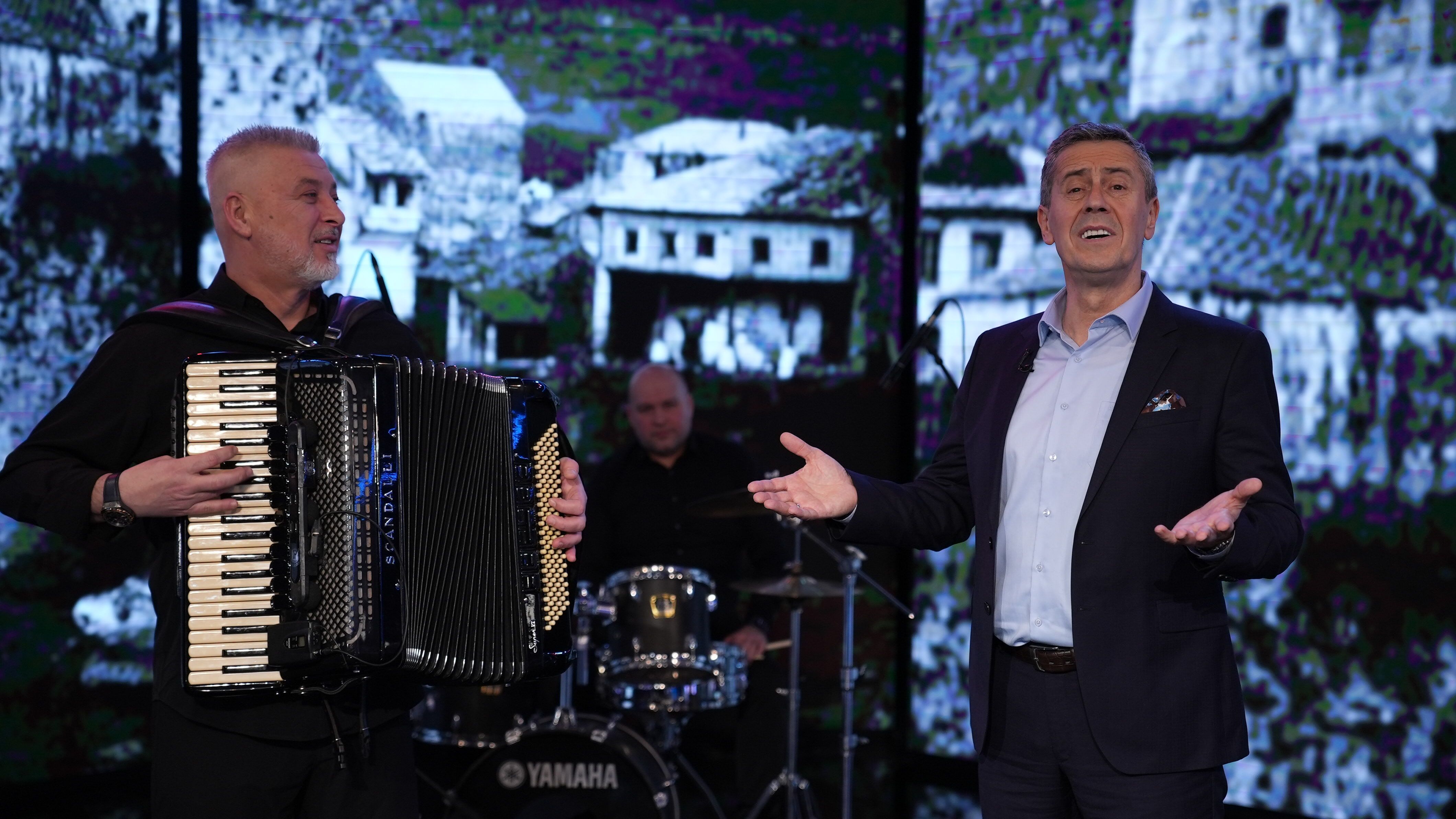Od 20 sati budite uz Hayat TV i Bajramski koncert s Enesom Begovićem koji vam poklanjamo