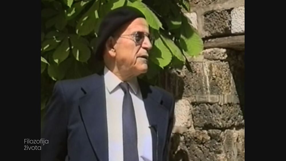 Ešref Kovačević bio je čovjek koji je živio za znanje, vjeru i umjetnost. Njegov doprinos islamskoj zajednici i kulturi Bosne i Hercegovine neizmjeran je. 