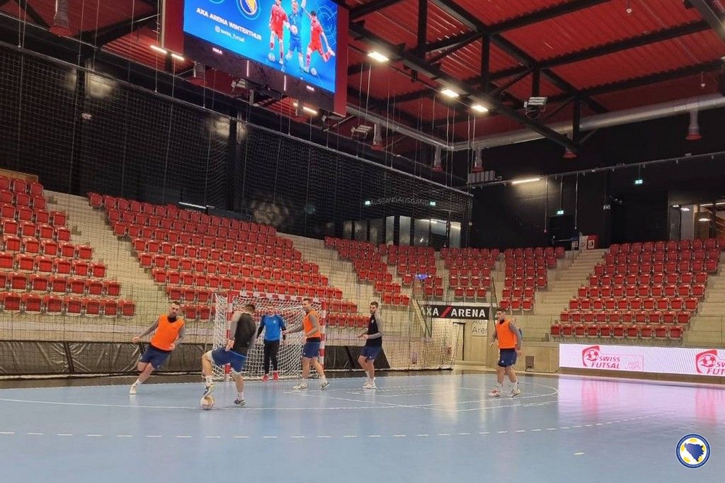 Domaći tim će imati izmijenjen sastav ,ali bez obzira na to uloga favorita pripada našem timu.