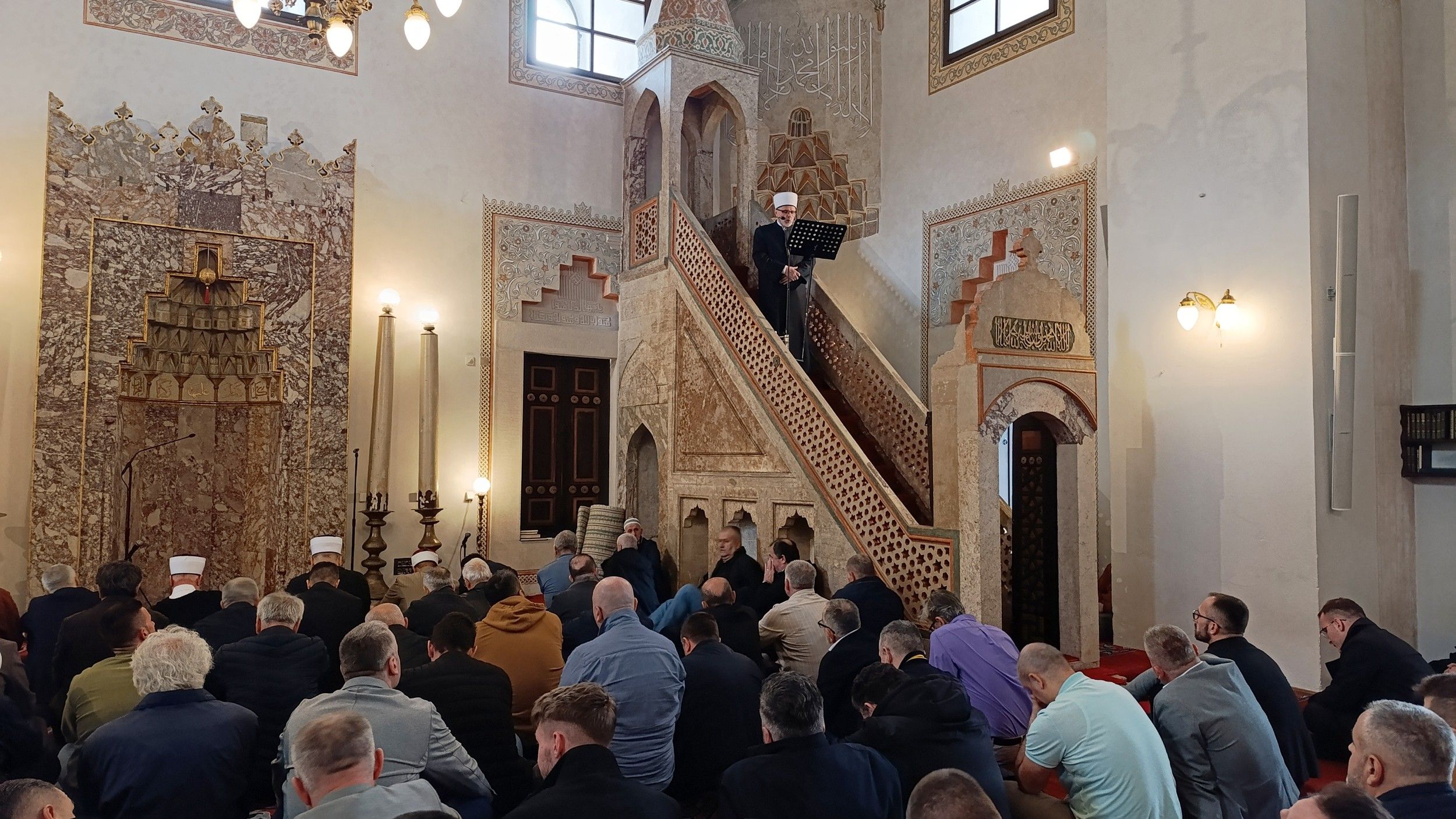 'Ibadetom zekata duša se čisti od pokuđenih osobina škrtosti, sebičnosti i pohlepe za prolaznim dunjalučkim dobrima, a imovina se njime čisti, štiti i uvećava'