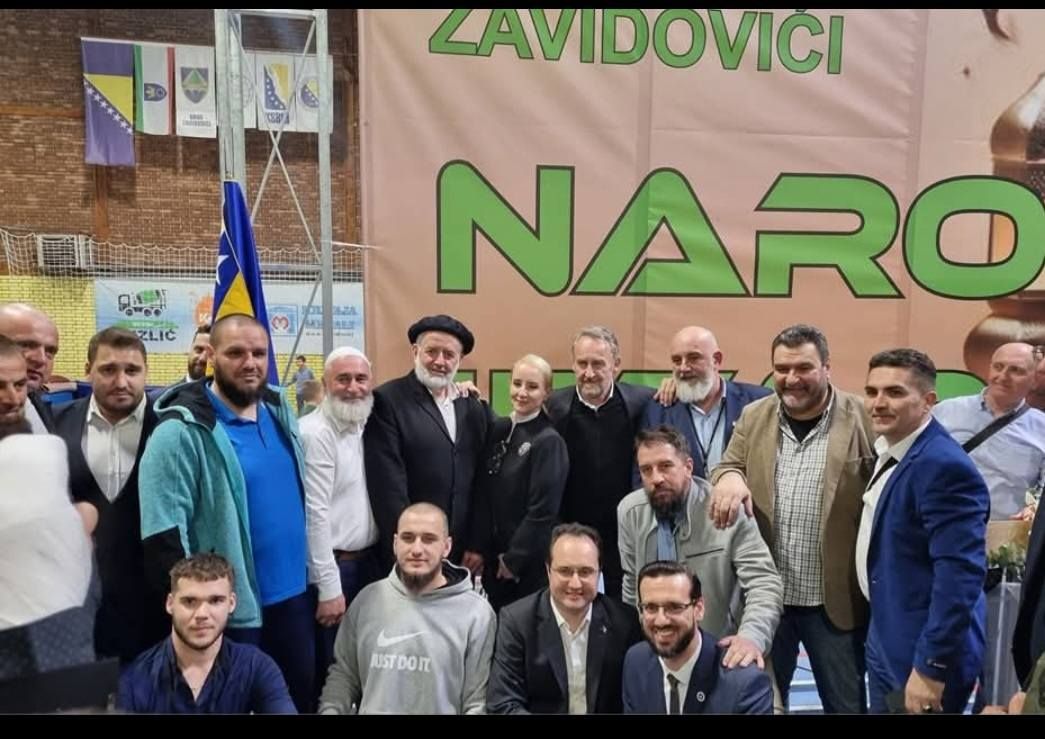 Bakir i Sebija Izetbegović među 1.500 postača na velikom narodnom iftaru u Zavidovićma