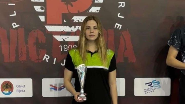 Iman Avdić vizu za Singapur osigurala je u disciplinama 200 i 400 slobodno, a svoj nastup upotpunila je i sa tri zlatne, dvije srebrene i jednom bronzanom medaljom