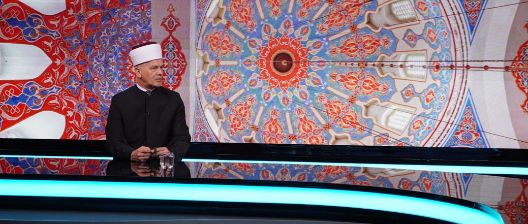 U danima radosti, zajedništva i duhovne ispunjenosti mi i naše misli smo okrenuti jedni ka drugima, kako je to i stalna tradicija Bajrama