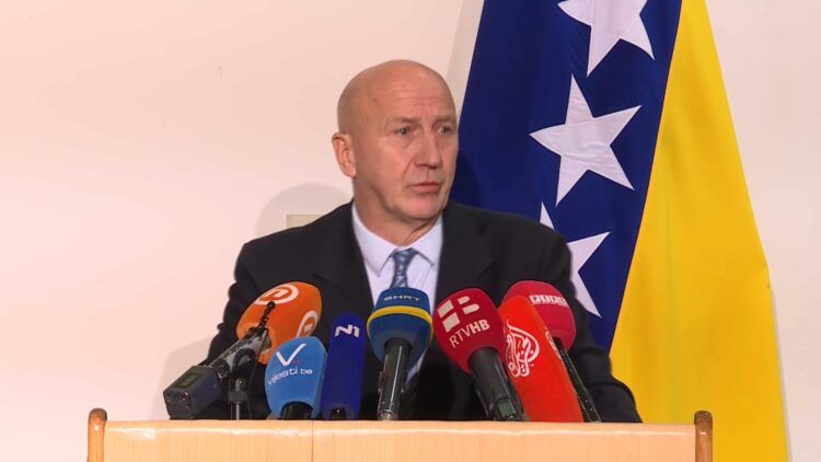 U toku je sjednica Zajedničke komisije Parlamentarne Skupštine Bosne i Hercegovine za odbranu i sigurnost na kojoj su prisutni predstavnici svih policijskih agencija.