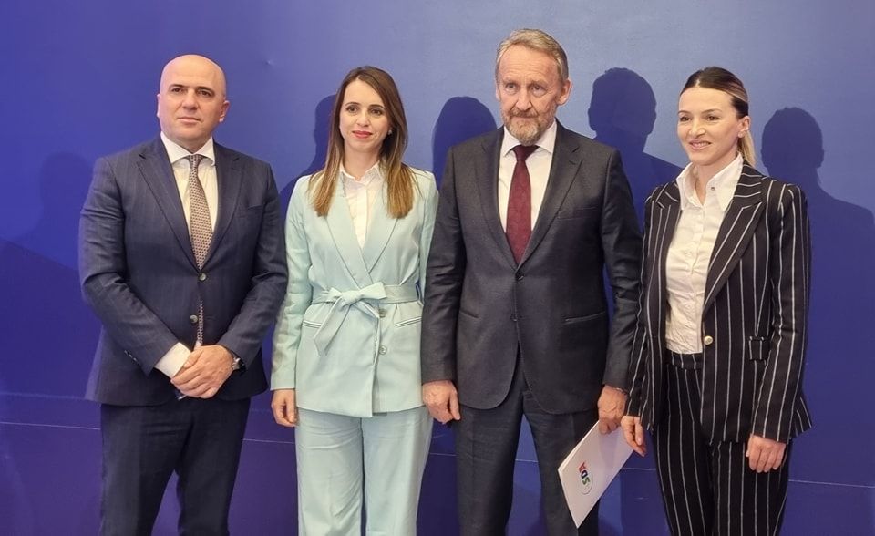 Izetbegović u Podgorici: BiH prolazi kroz najtežu krizu, potrebno ojačati saradnju stranaka EPP-a