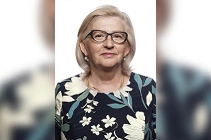 Imala moždani udar: Ovo je Jasmina Obradović koju je Hitna odvezla nakon nereda u Skupštini Srbije