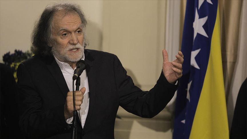 Odavno me nije bilo u Štutgartu, u Njemačkoj uopće. Nadam se da će moj novi susret s tim prostorom opet vratiti osmijeh na lica mnogih koji će doći na predstavu...