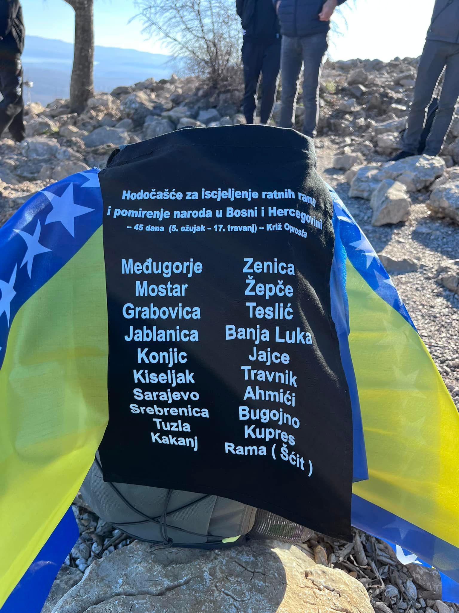 Hodočasnik pomirenja: Josip s križem na leđima pješači 1.000 km kroz BiH