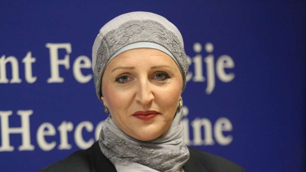 Mi jasno poručujemo da nećemo šutjeti na ovakve nastupe, niti na nasrtaje na Bosnu i Hercegovinu, kazala je Zuko