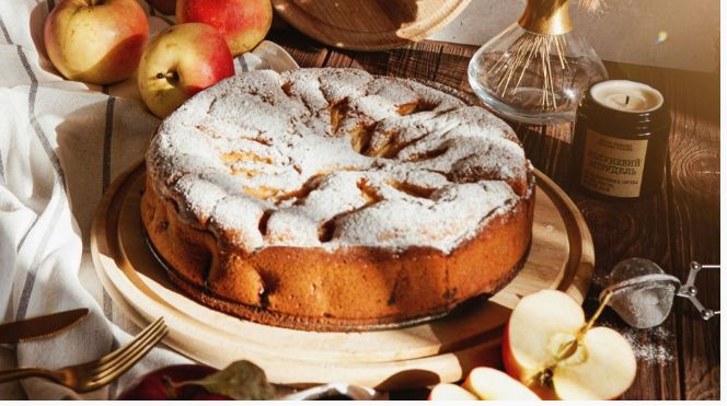 Sastojke sasvim sigurno imate kod kuće, a priprema je vrlo jednostavna. Donosimo vam super jednostavan recept za kolač od jabuka, koji se brzo sprema