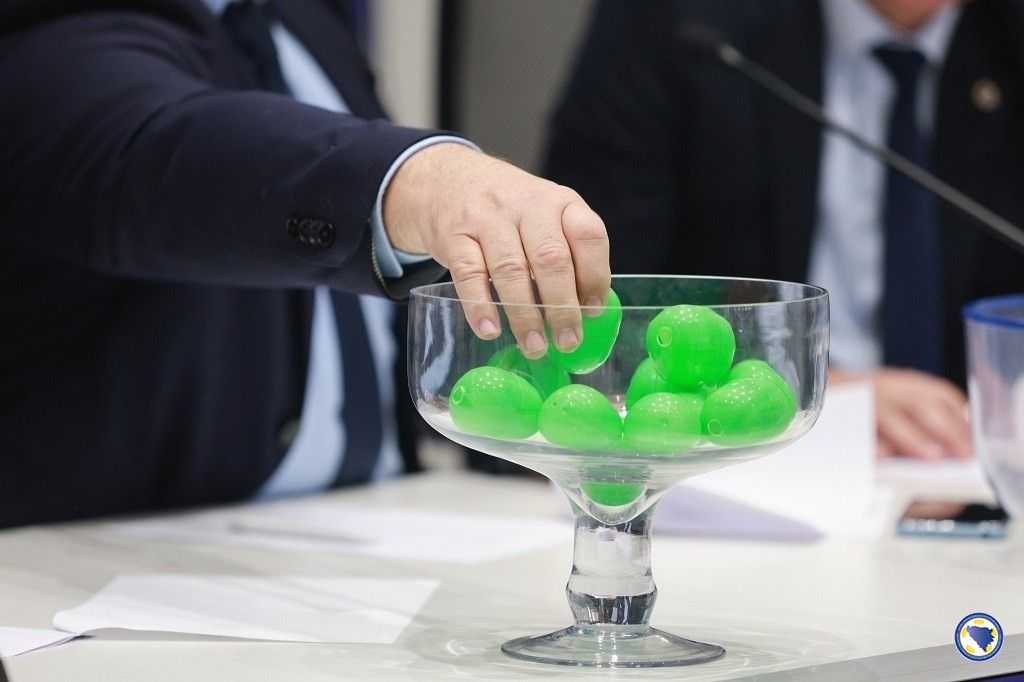 
Polufinale će se igrati u dvije utakmice, a pobjednici će se plasirati u finale Kupa BiH