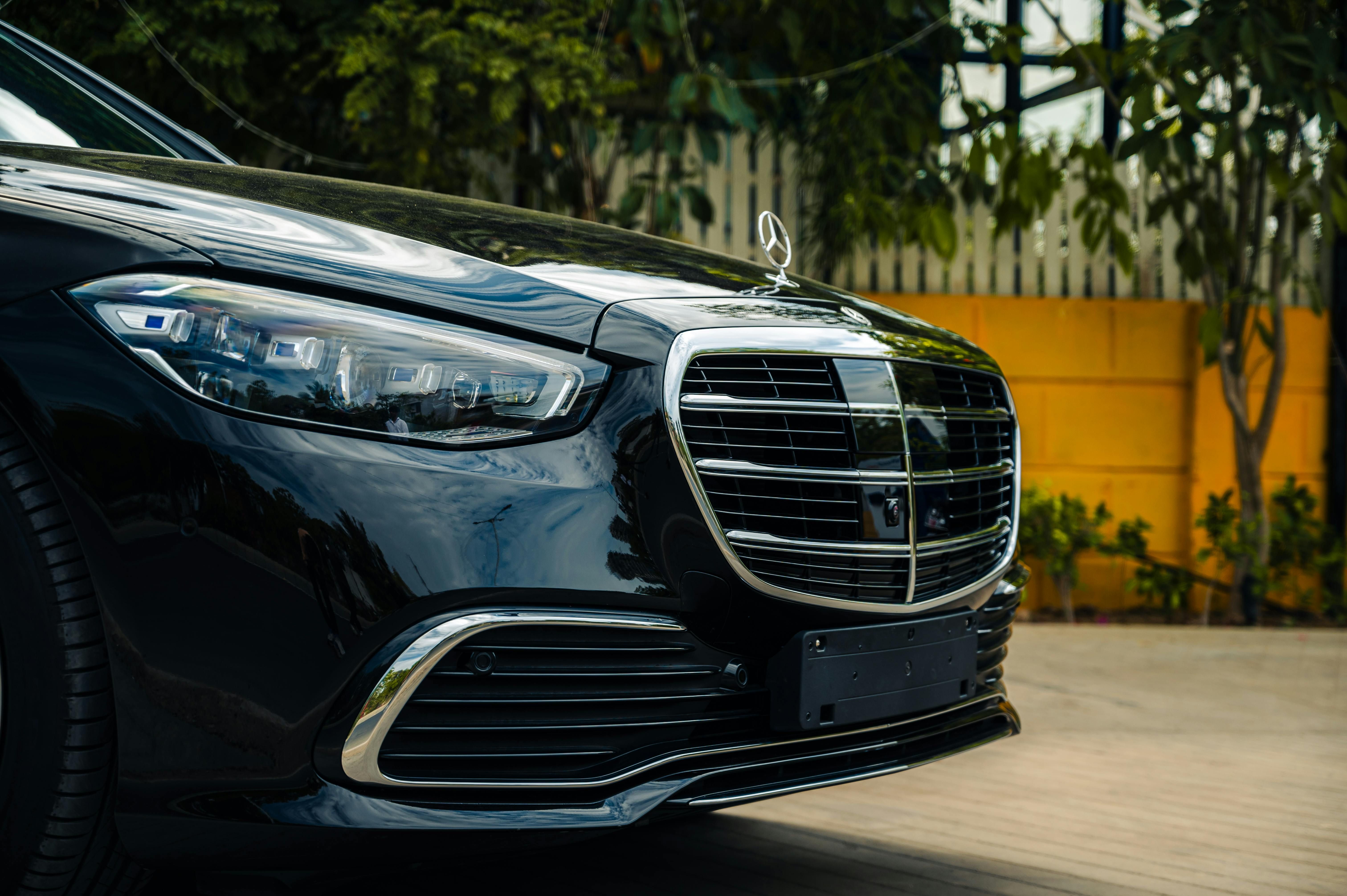 Vozilo je bilo parkirano u dvorištu porodične kuće vlasnika.